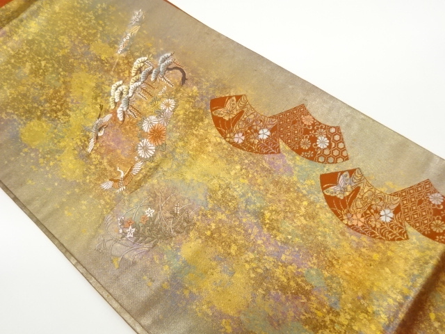 引箔地紙に鶴・蝶・花々模様織出し名古屋帯